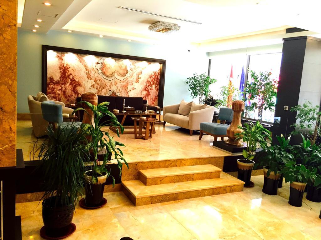 Grand Palace Hotel Erbil Exteriör bild
